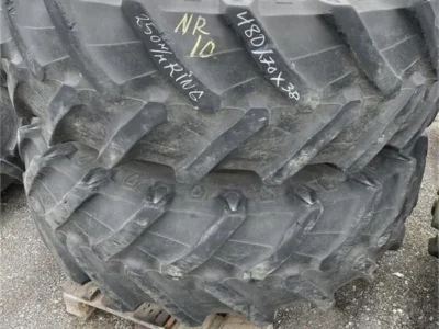 Pirelli 480 70 r38bd69ffcdc5754b26